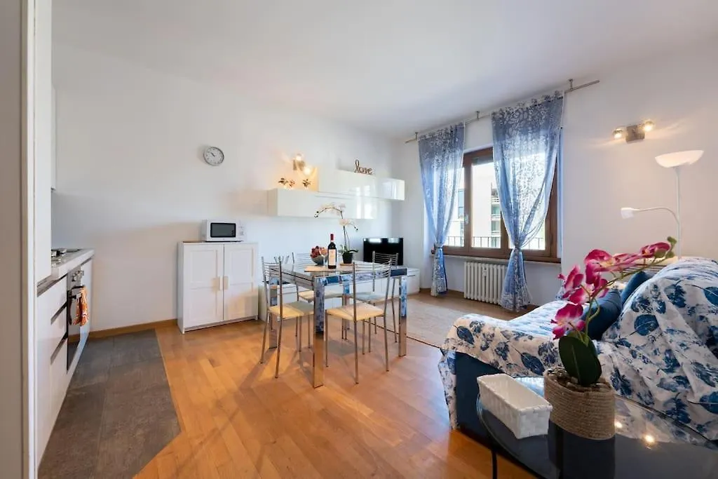 Belfiore2 1 Bedroom Apt By The Railways Station Florence