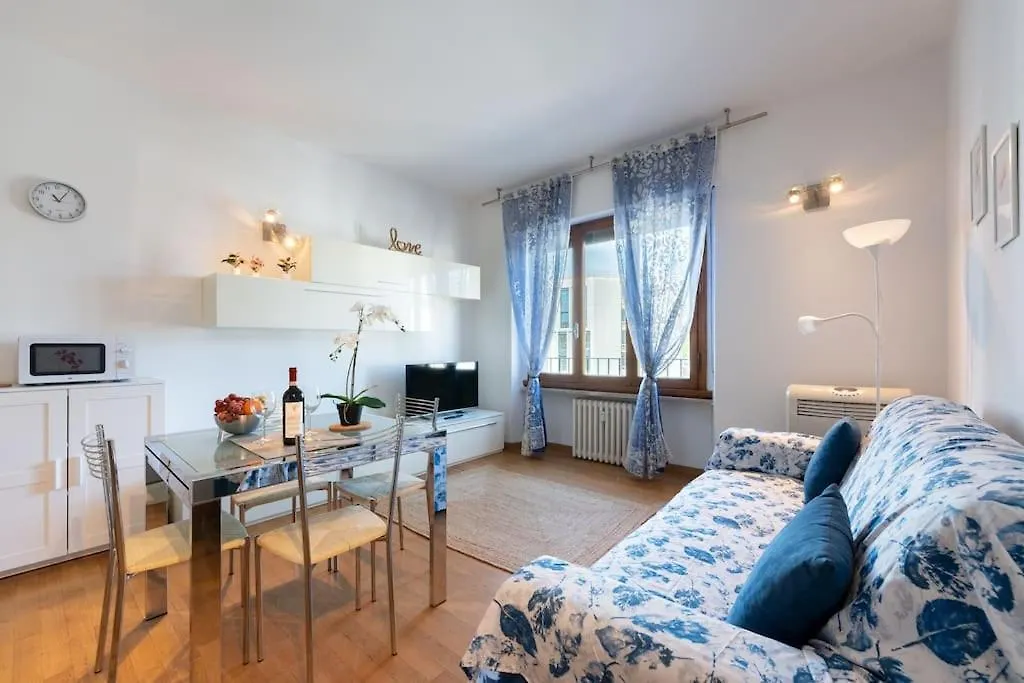Apartment Belfiore2 1 Bedroom Apt By The Railways Station Florence Italy